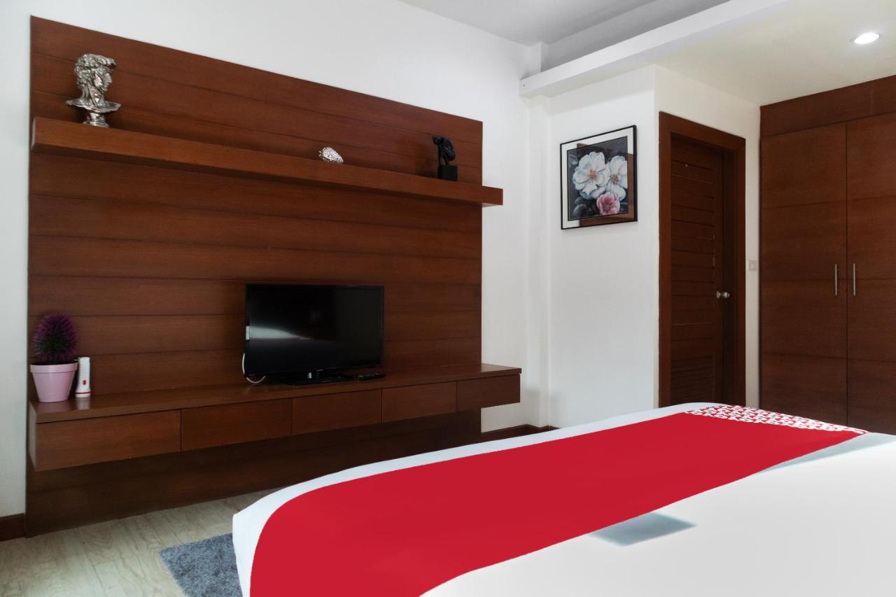 Oyo 1043 The Sun Pool Villa Бофут Екстериор снимка