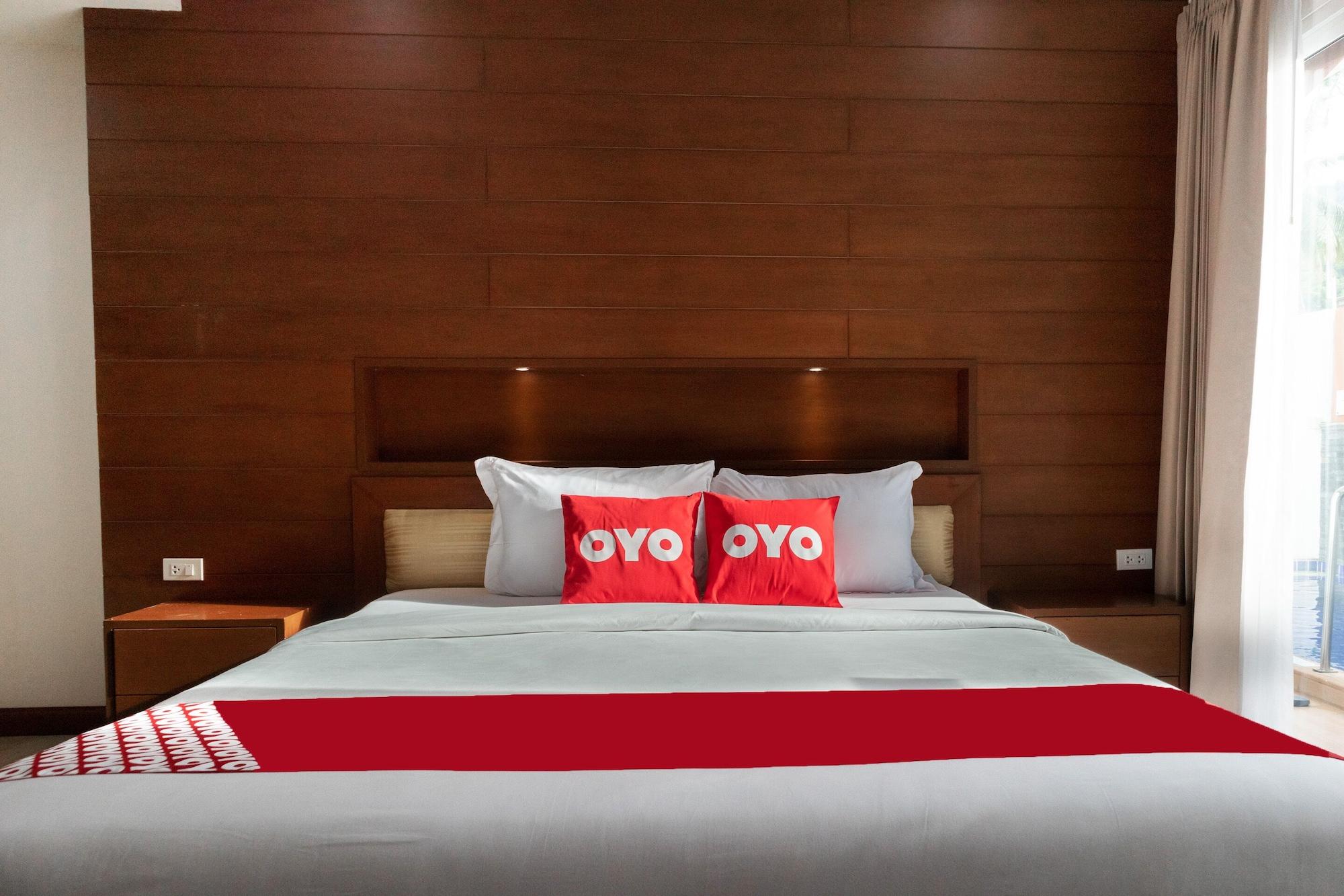 Oyo 1043 The Sun Pool Villa Бофут Екстериор снимка